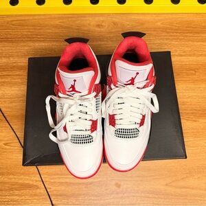 Air Jordan 4 Retro Fire Red (2020)